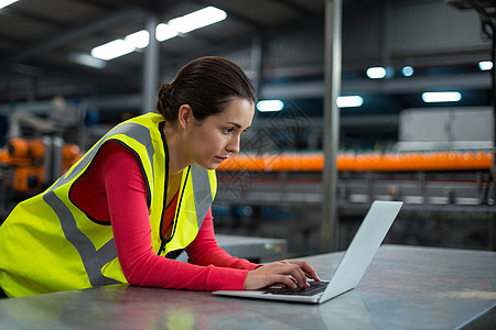 計(jì)算機(jī)網(wǎng)絡(luò)工程在工廠組裝中的智能化轉(zhuǎn)型與應(yīng)用